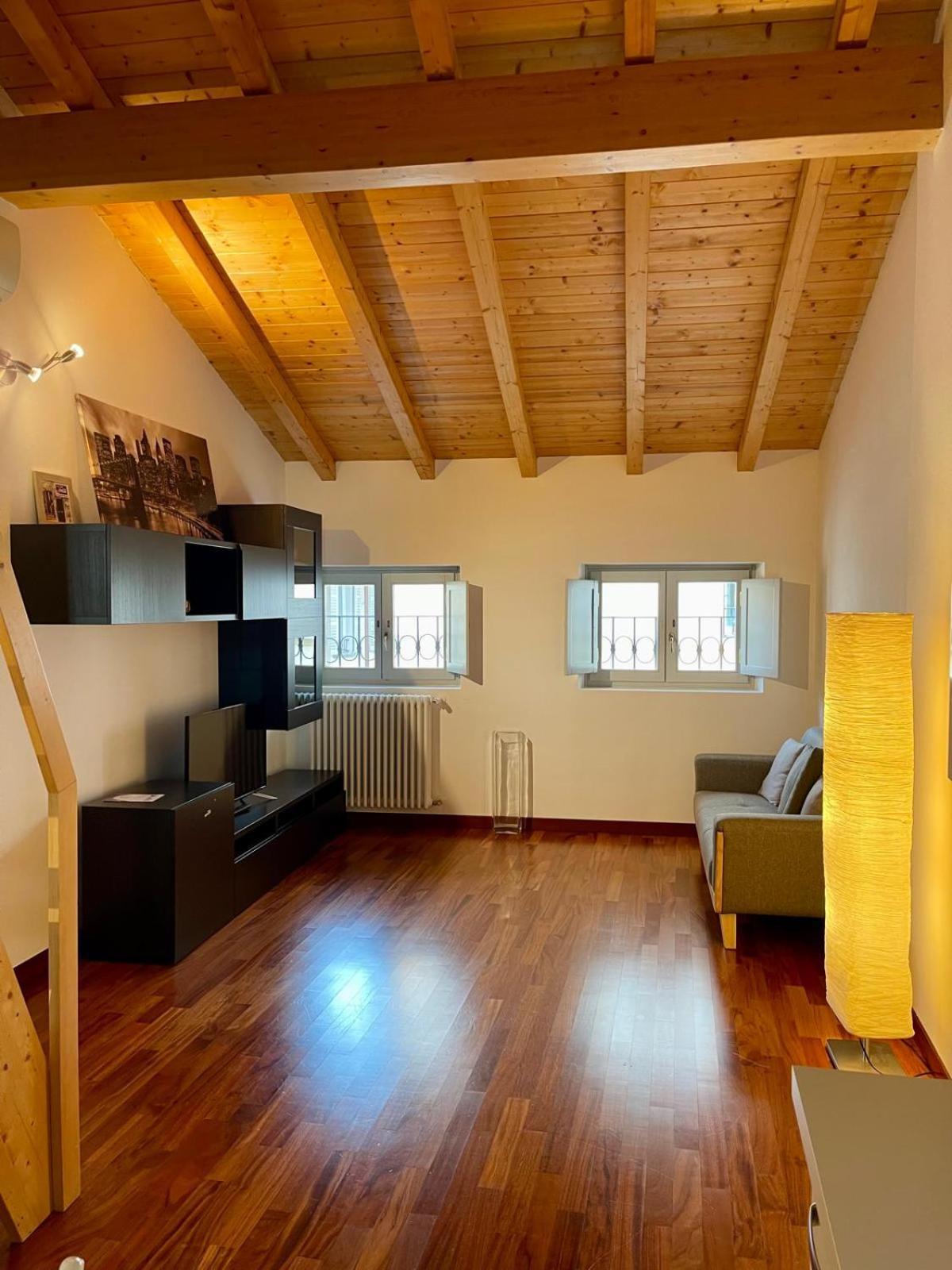 Calicantus Apartments Atena Комо Экстерьер фото